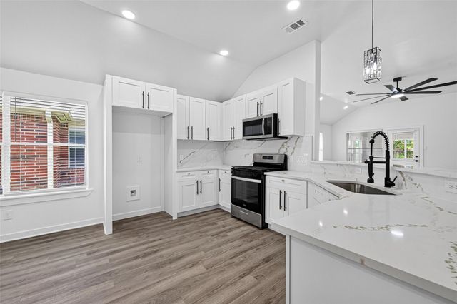 19922 Shore Meadows Lane, Richmond, TX 77407
