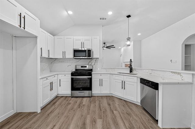 19922 Shore Meadows Lane, Richmond, TX 77407