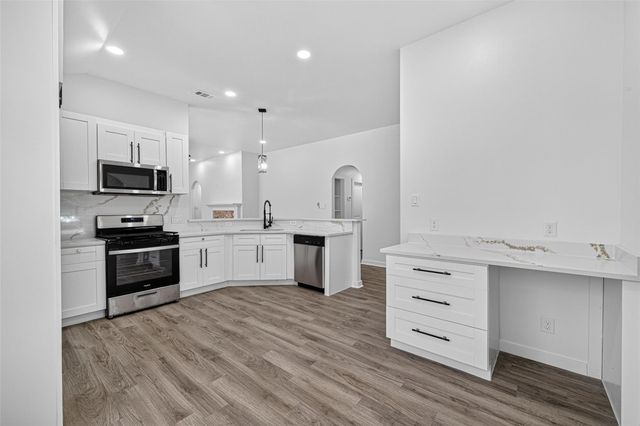 19922 Shore Meadows Lane, Richmond, TX 77407