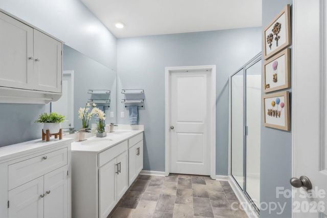 7735 Stonehouse Drive, Gastonia, NC 28056