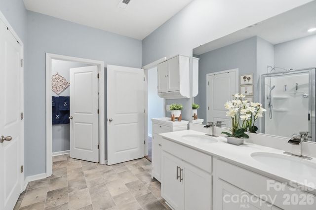 7735 Stonehouse Drive, Gastonia, NC 28056