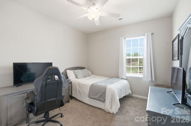 7735 Stonehouse Drive, Gastonia, NC 28056