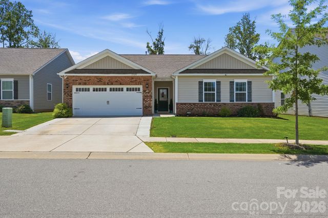 7735 Stonehouse Drive, Gastonia, NC 28056