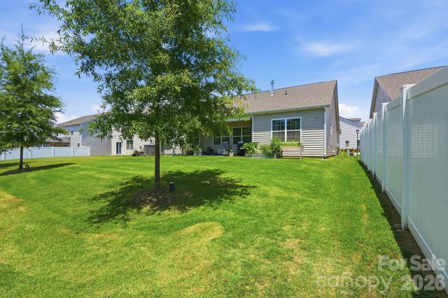 7735 Stonehouse Drive, Gastonia, NC 28056