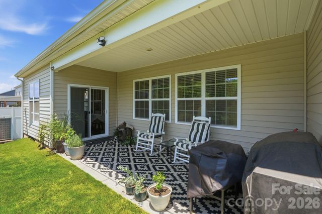 7735 Stonehouse Drive, Gastonia, NC 28056