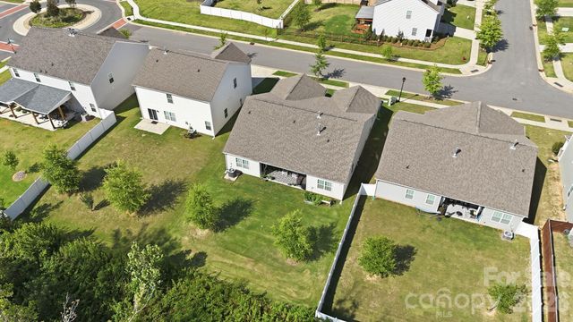 7735 Stonehouse Drive, Gastonia, NC 28056
