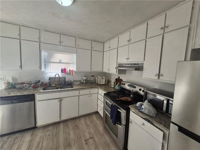 4977 Dantel Way, Stone Mountain, GA 30083