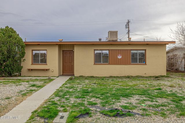 1238 W H15, Lancaster, CA 93534
