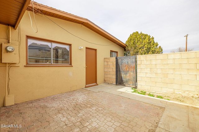 1238 W H15, Lancaster, CA 93534