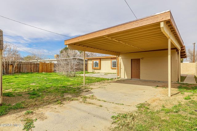 1238 W H15, Lancaster, CA 93534