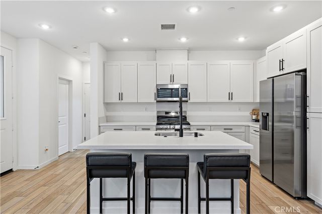 16010 Sunny Court, Fontana, CA 92336