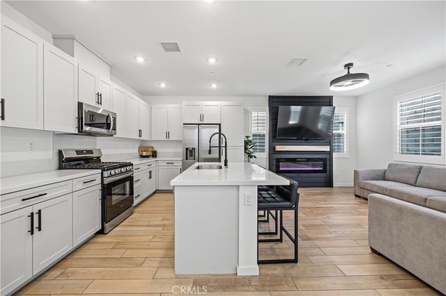 16010 Sunny Court, Fontana, CA 92336
