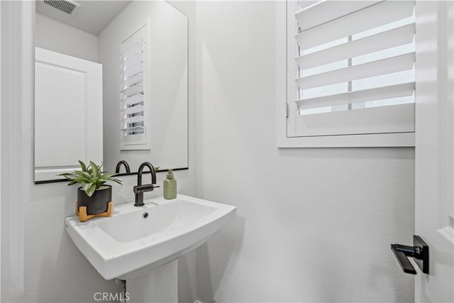 16010 Sunny Court, Fontana, CA 92336