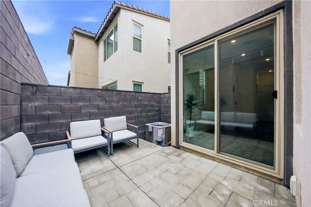 16010 Sunny Court, Fontana, CA 92336