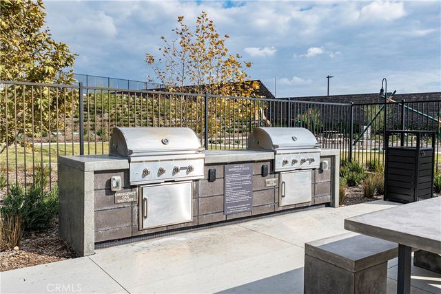 16010 Sunny Court, Fontana, CA 92336