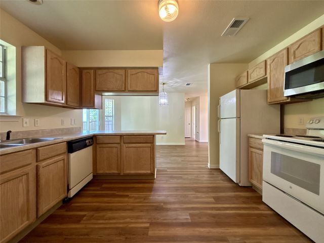 2001 Solomon Drive, Commerce, TX 75428