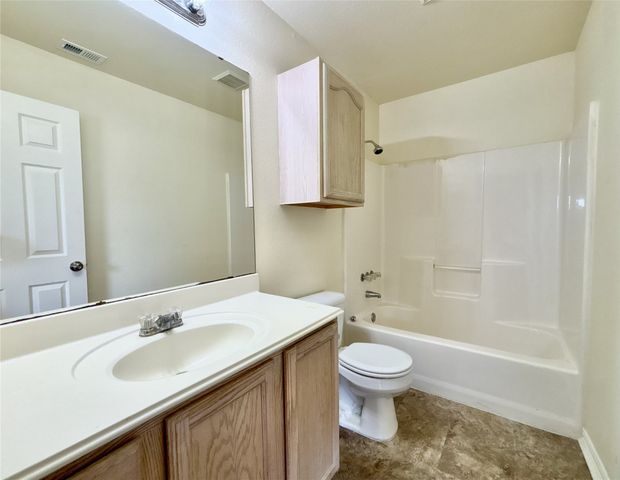 2001 Solomon Drive, Commerce, TX 75428