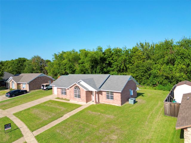2001 Solomon Drive, Commerce, TX 75428