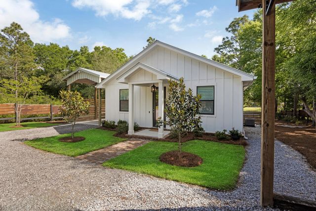 1650 Caswell Road, Defuniak Springs, FL 32433