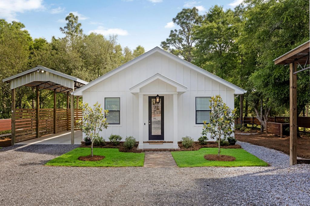 1650 Caswell Road, Defuniak Springs, FL 32433