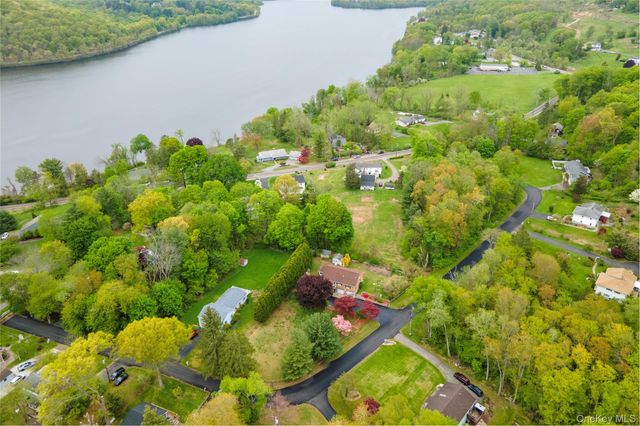 33 Arbor Lane, Brewster, NY 10509