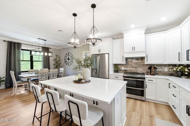 1322 Brumit, Johnson City, TN 37615
