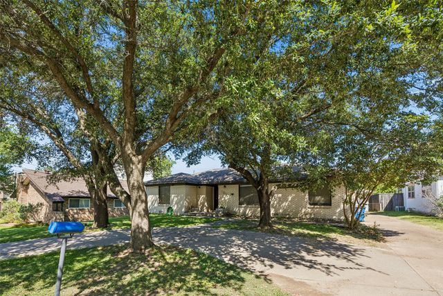 8011 Eagle Trail, Dallas, TX 75238