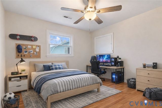 13101 Harrowgate Rd, Chester, VA 23831