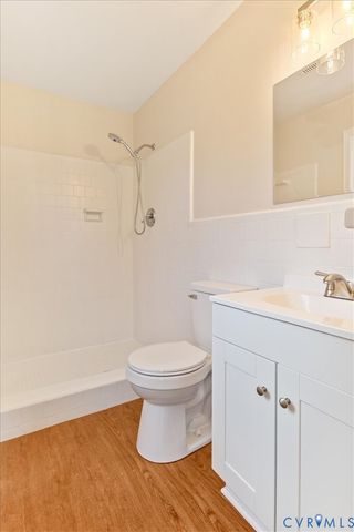 13101 Harrowgate Rd, Chester, VA 23831