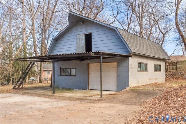 13101 Harrowgate Rd, Chester, VA 23831