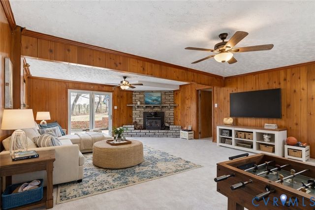 13101 Harrowgate Rd, Chester, VA 23831