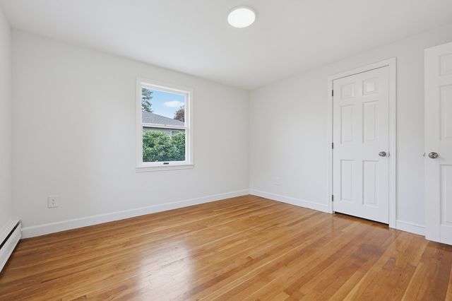 16 Westmont Cir, Shrewsbury, MA 01545