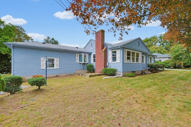 16 Westmont Cir, Shrewsbury, MA 01545