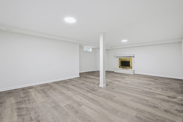 16 Westmont Cir, Shrewsbury, MA 01545
