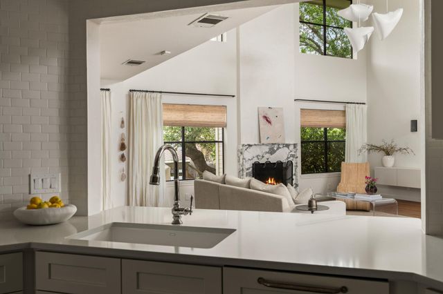 6529 Heron DR, Austin, TX 78735