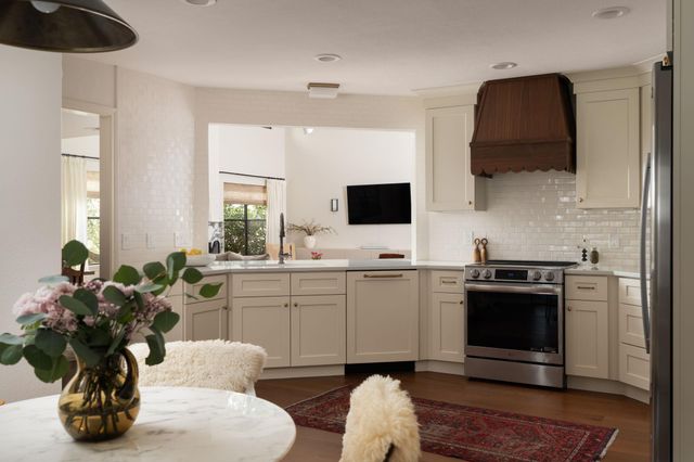 6529 Heron DR, Austin, TX 78735