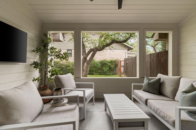 6529 Heron DR, Austin, TX 78735