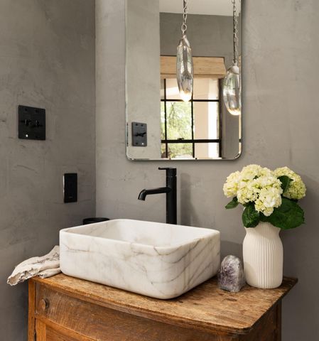 6529 Heron DR, Austin, TX 78735