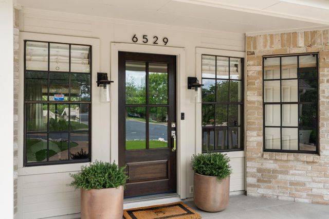 6529 Heron DR, Austin, TX 78735