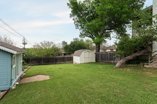 6529 Heron DR, Austin, TX 78735