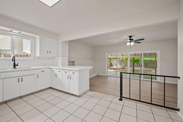 1555 N Roosevelt Avenue, Fresno, CA 93728