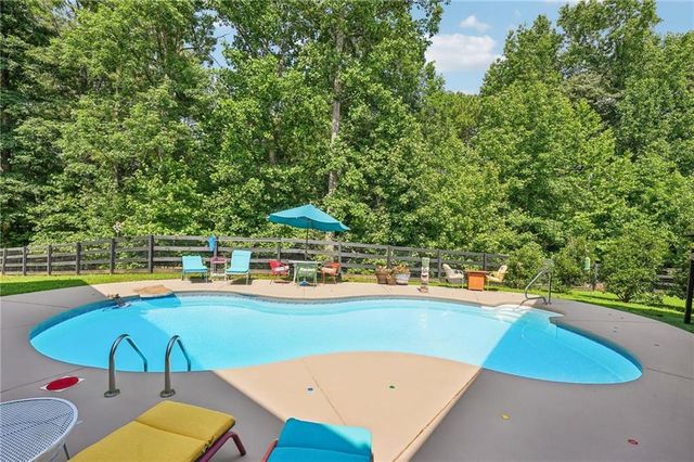 2094 Harmony Drive, Canton, GA 30115