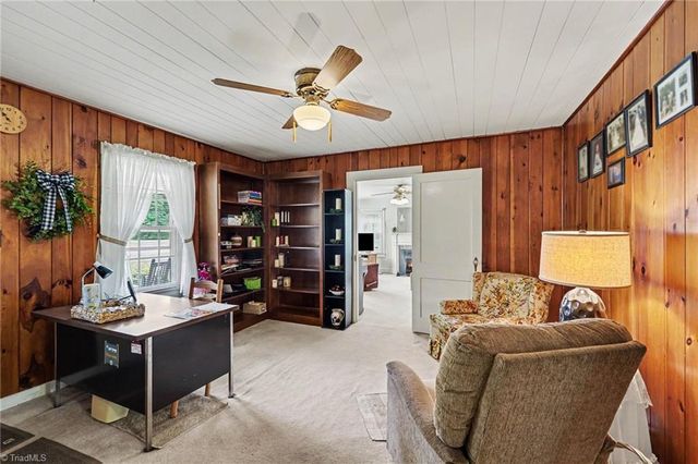 133 Mountain View Road, King, NC 27021