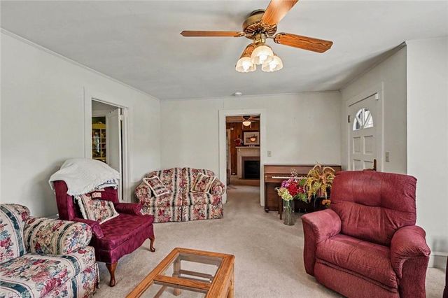 133 Mountain View Road, King, NC 27021