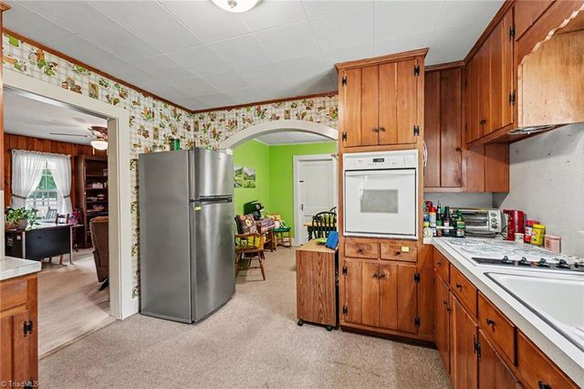 133 Mountain View Road, King, NC 27021