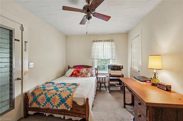 133 Mountain View Road, King, NC 27021