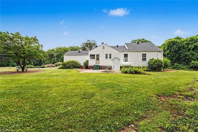133 Mountain View Road, King, NC 27021
