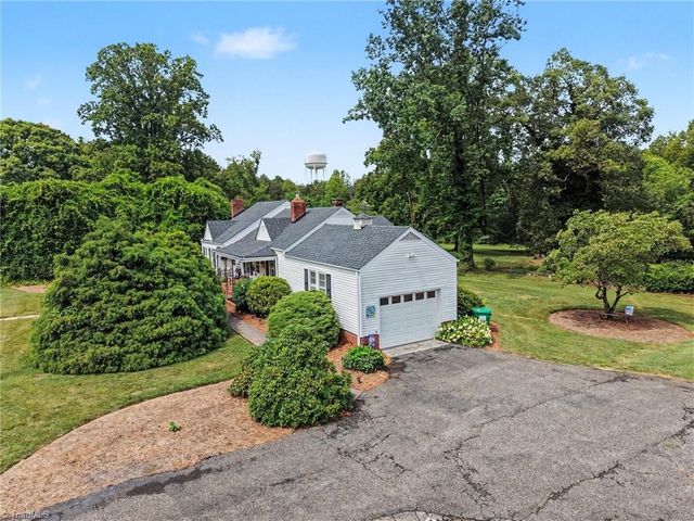 133 Mountain View Road, King, NC 27021