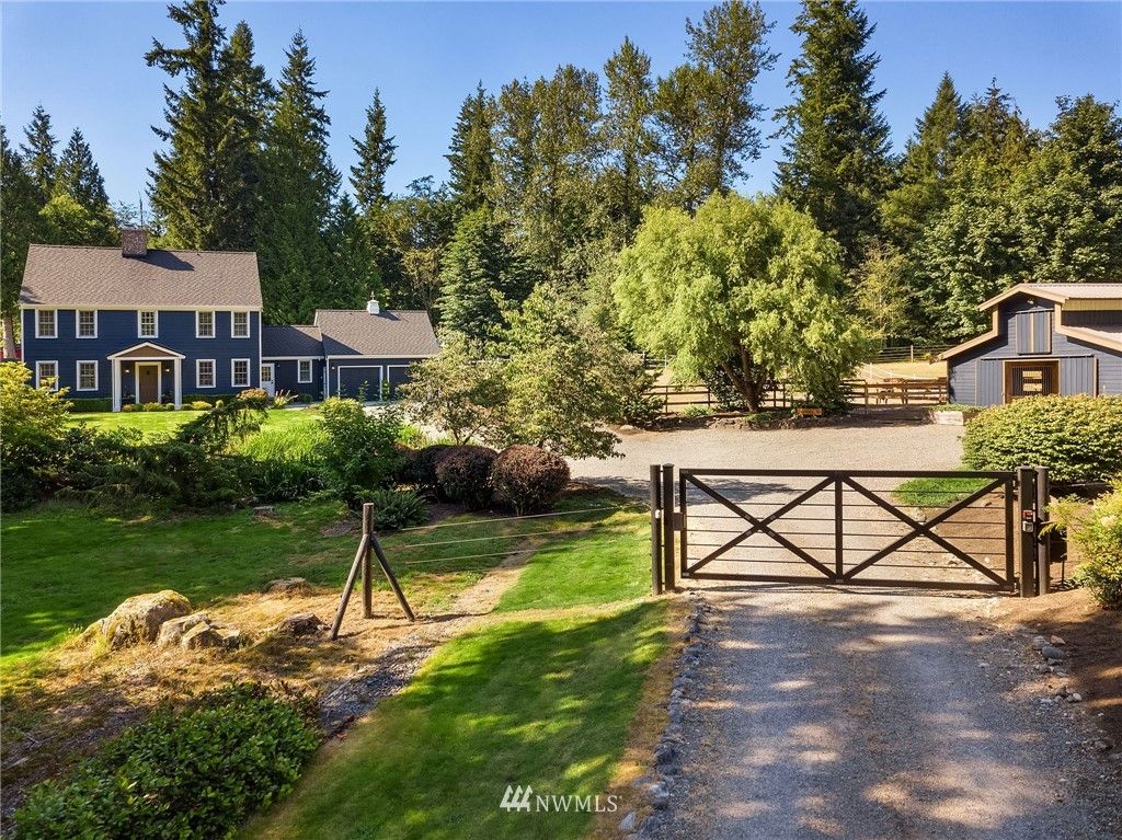 Image 1 of property listing at 24626 NE 67th Place, Redmond, WA 98053