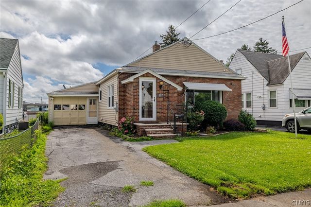 107 Brookland Drive, Salina, NY 13208